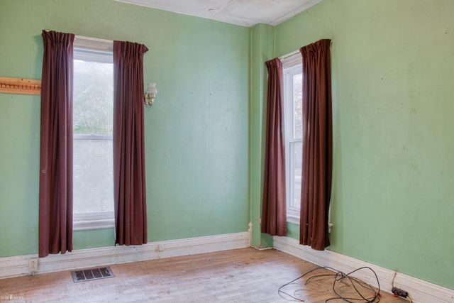 617 Grand Avenue, Owosso, MI 48867