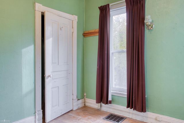 617 Grand Avenue, Owosso, MI 48867