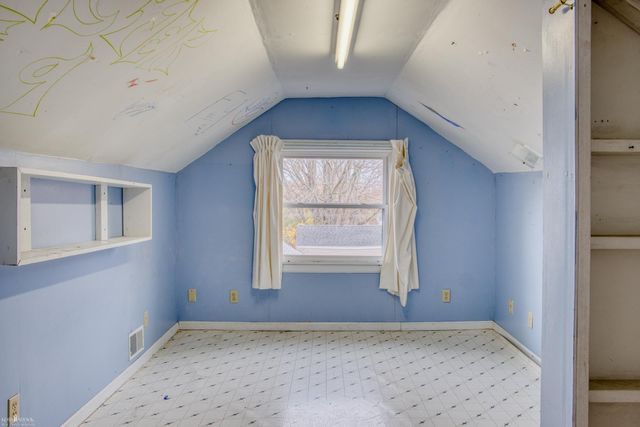 617 Grand Avenue, Owosso, MI 48867