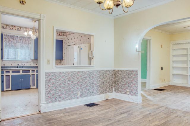 617 Grand Avenue, Owosso, MI 48867