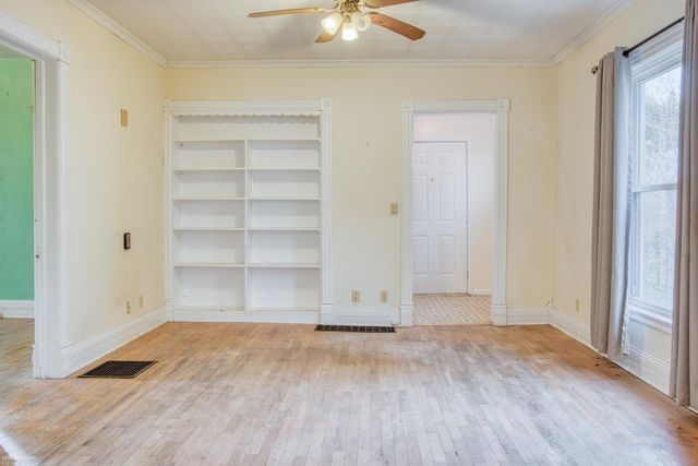 617 Grand Avenue, Owosso, MI 48867