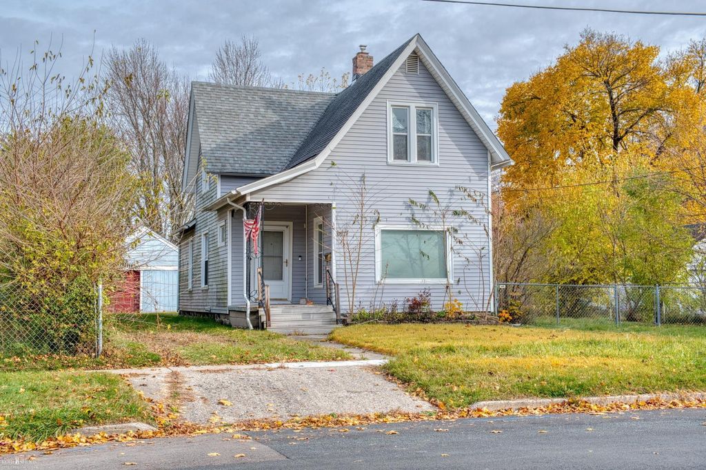 617 Grand Avenue, Owosso, MI 48867