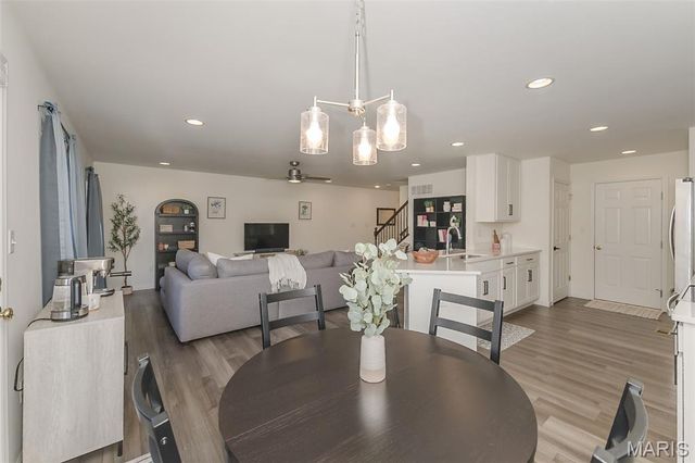 111 Deer Grove Court, St Peters, MO 63376