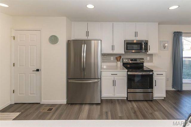 111 Deer Grove Court, St Peters, MO 63376