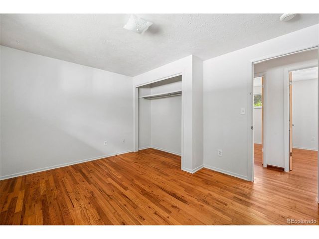 9 Elizabeth Ct, Longmont, CO 80501