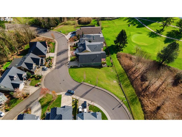 925 FAIRWAY Dr, Washougal, WA 98671