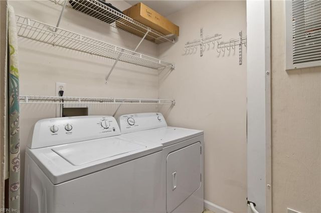1634 E Ocean View Ave Apt 2B, Norfolk, VA 23503