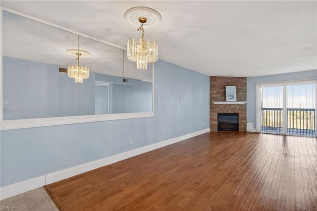 1634 E Ocean View Ave Apt 2B, Norfolk, VA 23503