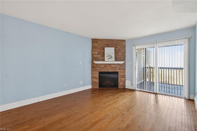 1634 E Ocean View Ave Apt 2B, Norfolk, VA 23503