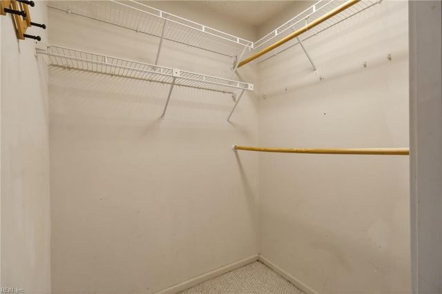 1634 E Ocean View Ave Apt 2B, Norfolk, VA 23503