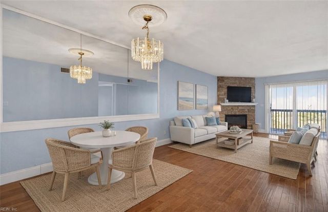 1634 E Ocean View Ave Apt 2B, Norfolk, VA 23503