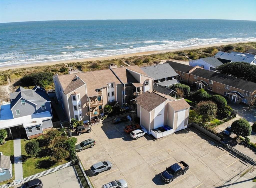 1634 E Ocean View Ave Apt 2B, Norfolk, VA 23503