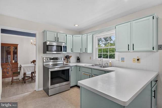 610 E WALNUT ST, Annville, PA 17003