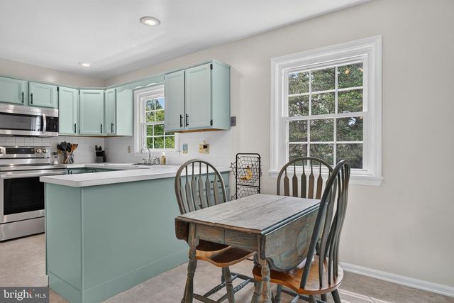 610 E WALNUT ST, Annville, PA 17003