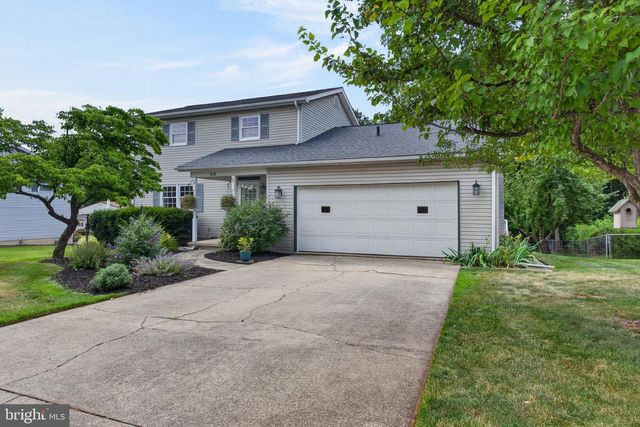 610 E WALNUT ST, Annville, PA 17003