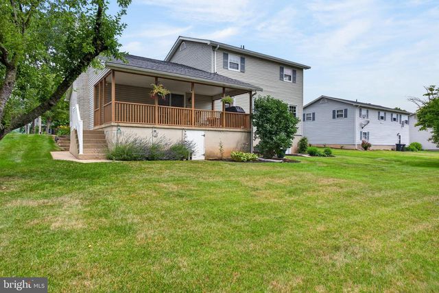610 E WALNUT ST, Annville, PA 17003
