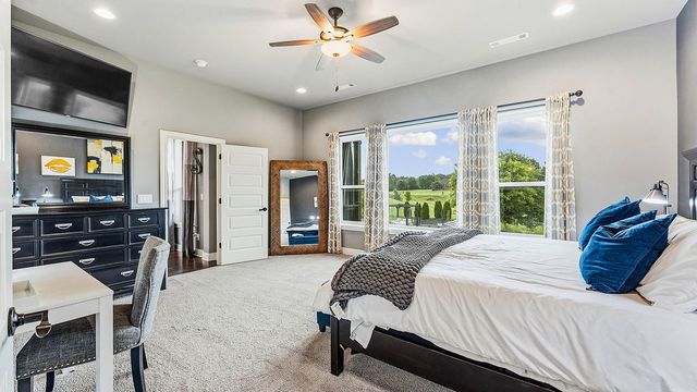 9787 Soaring Hawk Drive, Bentonville, AR 72713