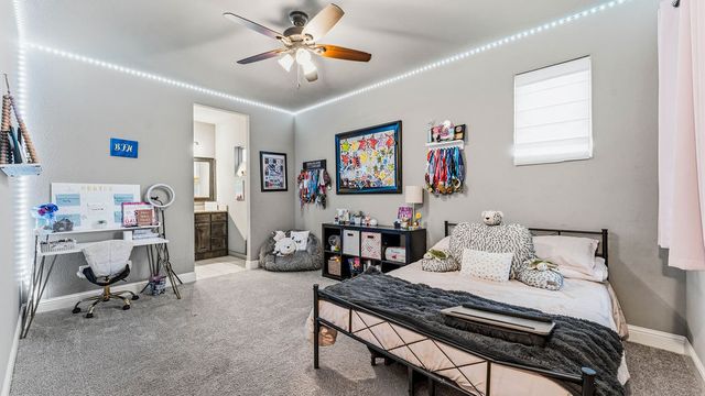 9787 Soaring Hawk Drive, Bentonville, AR 72713
