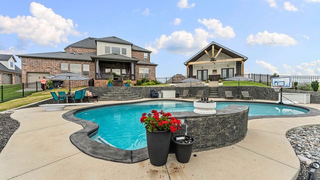 9787 Soaring Hawk Drive, Bentonville, AR 72713