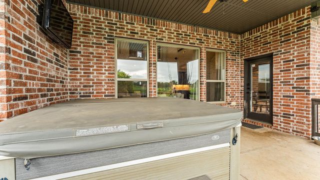 9787 Soaring Hawk Drive, Bentonville, AR 72713