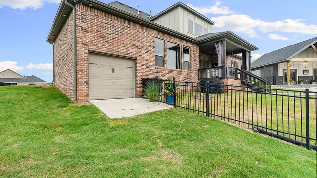 9787 Soaring Hawk Drive, Bentonville, AR 72713