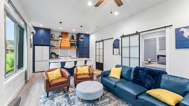 9787 Soaring Hawk Drive, Bentonville, AR 72713