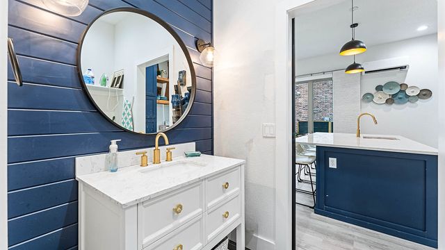 9787 Soaring Hawk Drive, Bentonville, AR 72713