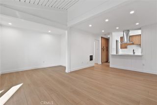 1030 W Macarthur 90, Santa Ana, CA 92707