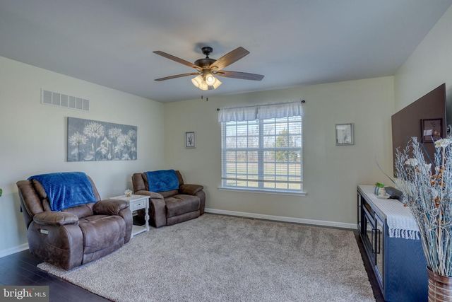 320 CLEAR STREAM DR, Dover, DE 19904