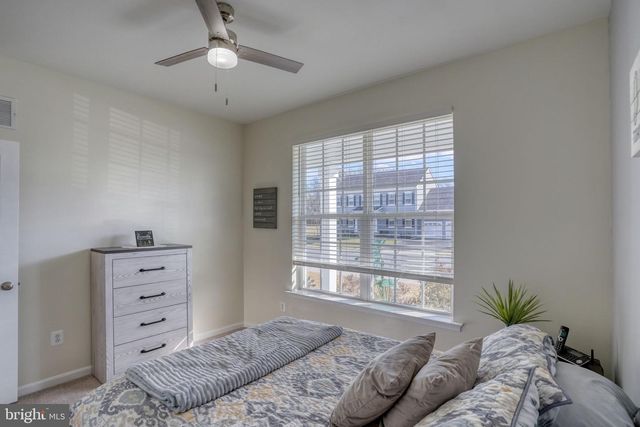 320 CLEAR STREAM DR, Dover, DE 19904