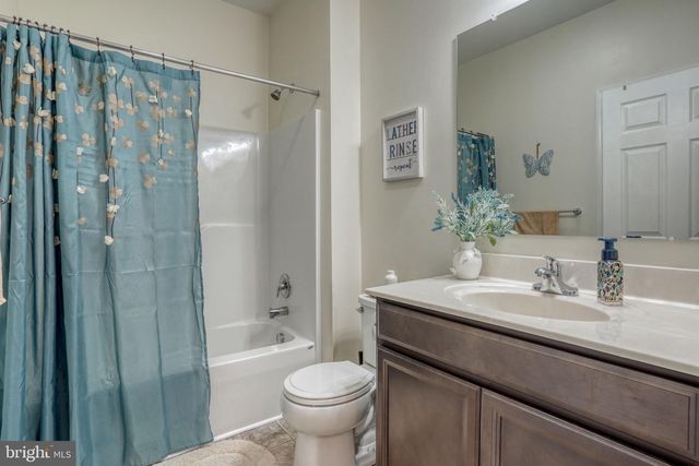 320 CLEAR STREAM DR, Dover, DE 19904