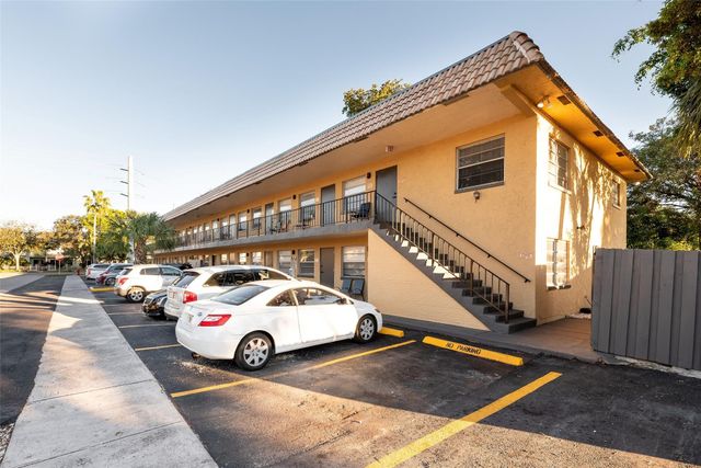 1150 NE 17TH Court 16, Fort Lauderdale, FL 33305