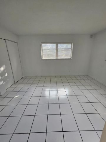 1150 NE 17TH Court 16, Fort Lauderdale, FL 33305