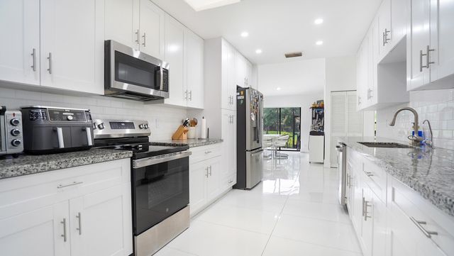 2687 BLUE SAGE Avenue, Coconut Creek, FL 33063