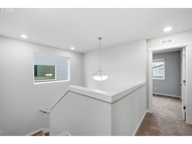 1644 37TH Ave, Forest Grove, OR 97116