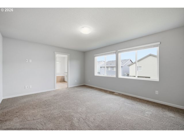 1644 37TH Ave, Forest Grove, OR 97116