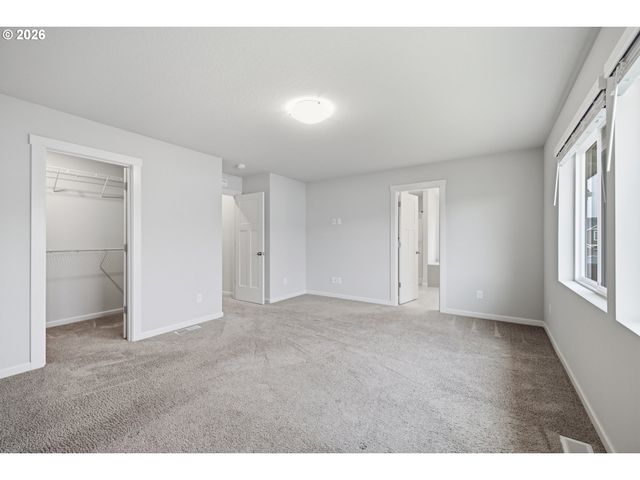 1644 37TH Ave, Forest Grove, OR 97116