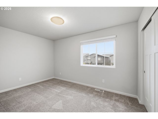 1644 37TH Ave, Forest Grove, OR 97116