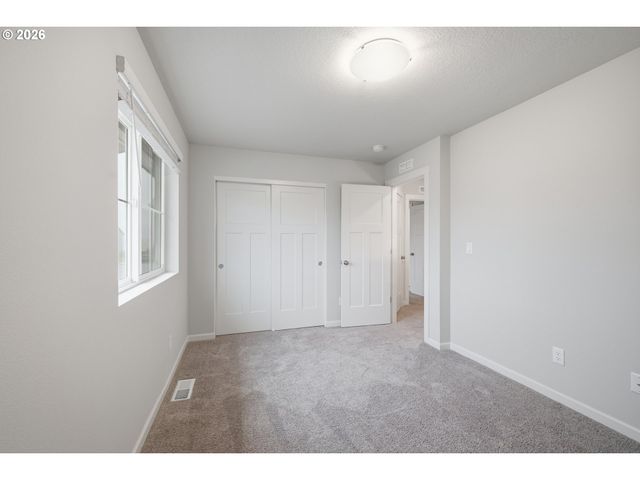 1644 37TH Ave, Forest Grove, OR 97116