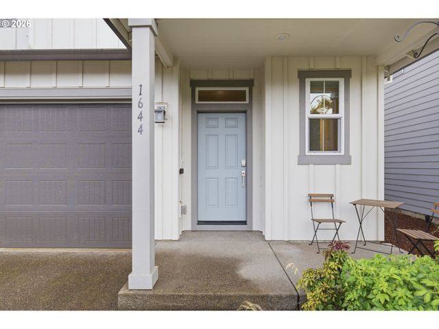 1644 37TH Ave, Forest Grove, OR 97116