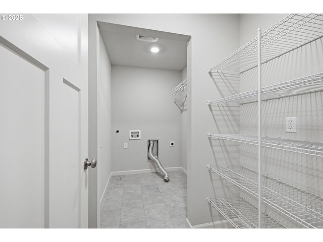 1644 37TH Ave, Forest Grove, OR 97116