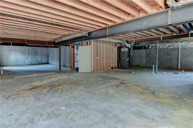 2710 W 49th Street, Westwood, KS 66205