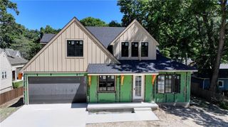 2710 W 49th Street, Westwood, KS 66205