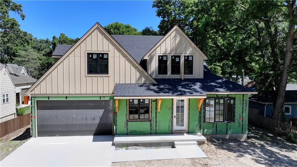 2710 W 49th Street, Westwood, KS 66205
