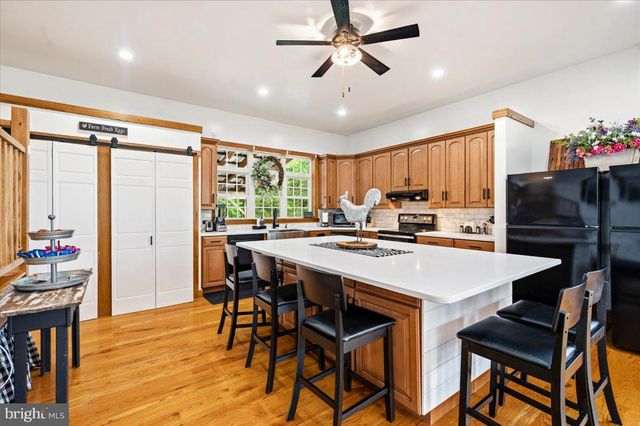 460 ROYS LN, Hedgesville, WV 25427