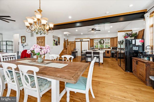 460 ROYS LN, Hedgesville, WV 25427