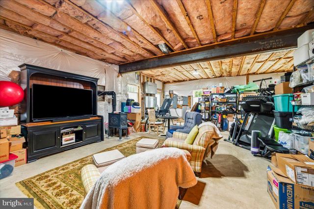 460 ROYS LN, Hedgesville, WV 25427