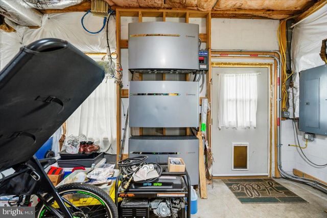 460 ROYS LN, Hedgesville, WV 25427