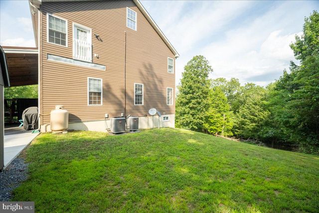 460 ROYS LN, Hedgesville, WV 25427