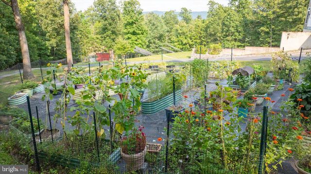 460 ROYS LN, Hedgesville, WV 25427